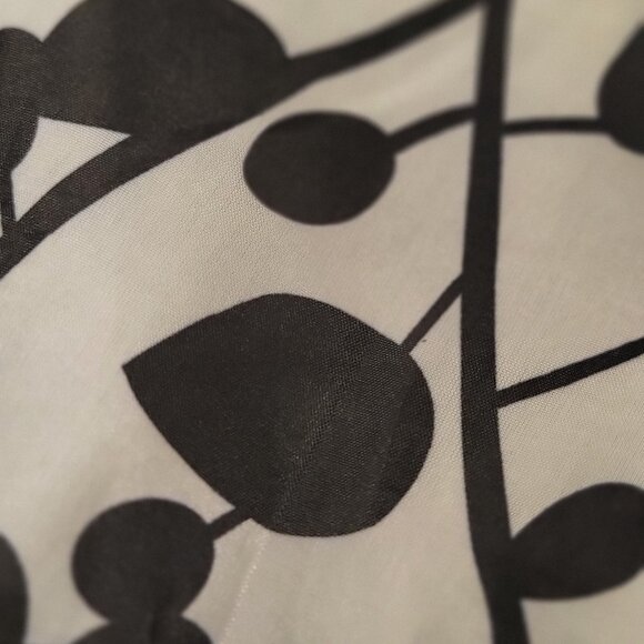 Tulle Black Walker Coat, Size Small, 60% Wool, 40% Viscose Dry Clean - Picture 4 of 15